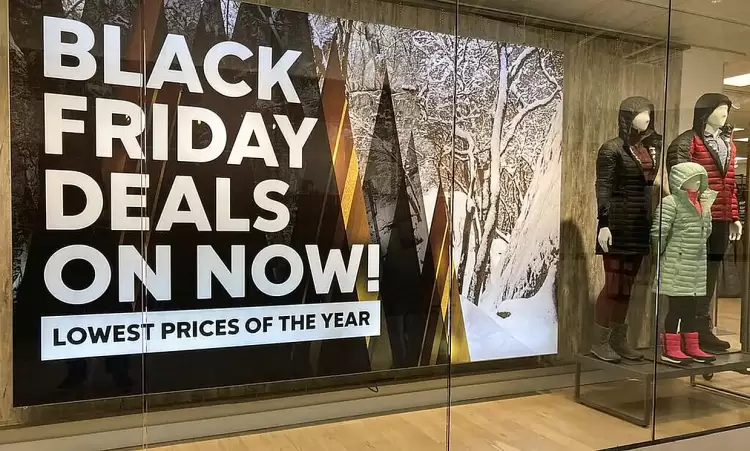 Black Friday: Τα καταστήματα ξεκίνησαν από σήμερα τις προσφορές
