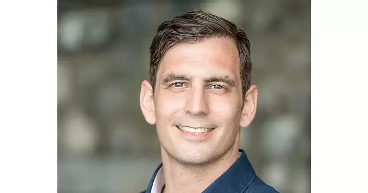 Ο αγαπητός Μάνος Τζόβας της «Gallaria» Ο αγαπητός Μάνος Τζόβας της «gallaria»