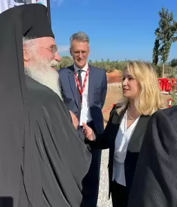 Άννα Μάνη - «H Ελλάδα κόμβος συνδεσιμότητας και δεδομένων» Άννα Μάνη – «h Ελλάδα κόμβος συνδεσιμότητας και δεδομένων»