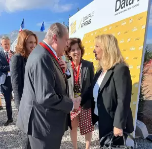 Άννα Μάνη - «H Ελλάδα κόμβος συνδεσιμότητας και δεδομένων» Άννα Μάνη – «h Ελλάδα κόμβος συνδεσιμότητας και δεδομένων»