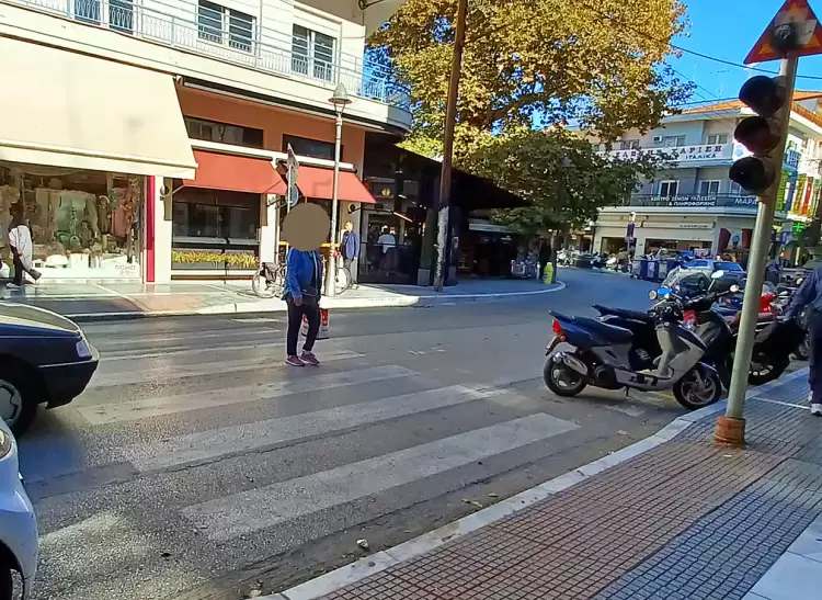 Εγκληματική διάβαση πεζών στην Κατερίνη, στο φανάρι της Μεγάλου Αλεξάνδρου