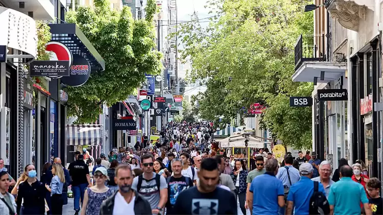 Επίδομα Χριστουγέννων από 100 έως 200 ευρώ – Ποια είναι τα κριτήρια και ποιοι οι δικαιούχοι