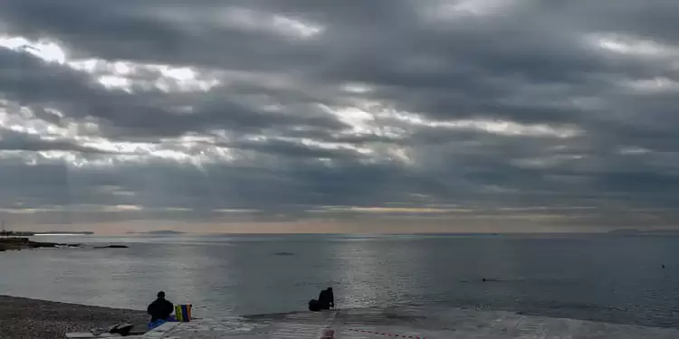 Ο καιρός για την Κατερίνη και την Πιερία σήμερα 21/11/2024: Παροδικές νεφώσεις με τοπικές βροχές