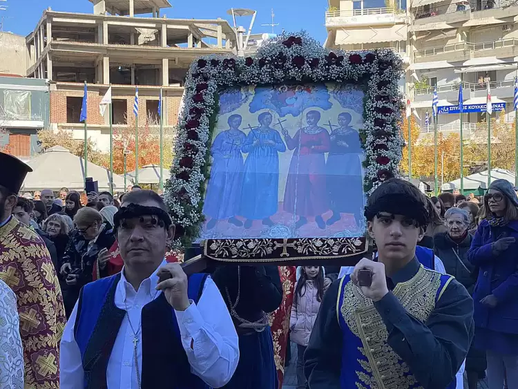 Η Κατερίνη γιορτάζει την πολιούχο της – Με μεγαλοπρέπεια οι εορτασμοί για την Αγία Αικατερίνη (εικόνες – βίντεο)