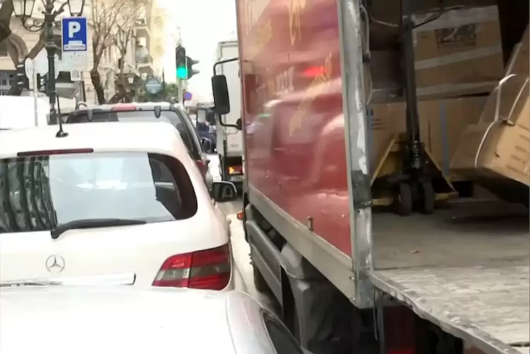 Κατερίνη: Κυκλοφοριακές ρυθμίσεις, στην οδό Δοϊράνης, λόγω φορτοεκφόρτωσης