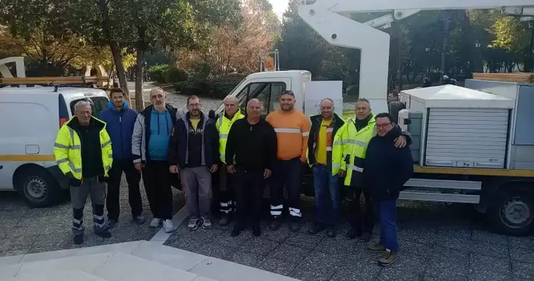 Η Κατερίνη βάζει τα γιορτινά της !