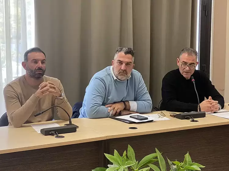 Κατερίνη: Δάνειο παίρνει ο Δήμος Κατερίνης Με απόφαση της πλειοψηφίας στο Δημοτικό Συμβούλιο Κατερίνη: Ζωντανά το Δημοτικό Συμβούλιο