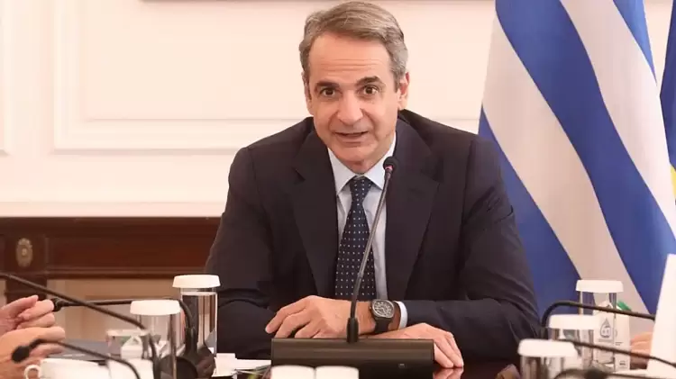 Κυριάκος Μητσοτάκης: Σταδιακές μειώσεις φόρων με 12 φοροελαφρύνσεις και κατάργηση του τέλους επιτηδεύματος 