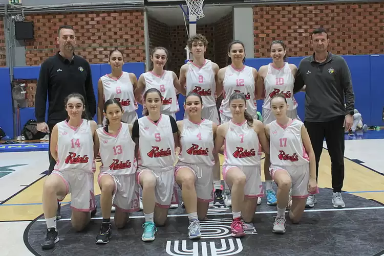 Με ψηλά το κεφάλι οι Νεάνιδες του Πιερικού Αρχέλαου