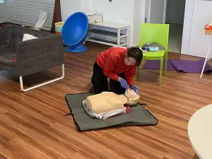 Οι εκπαιδευτικοί του 19ου Δημοτικού Σχολείου Κατερίνης εκπαιδεύονται στις πρώτες βοήθειες