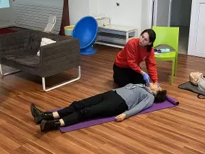 Οι εκπαιδευτικοί του 19ου Δημοτικού Σχολείου Κατερίνης εκπαιδεύονται στις πρώτες βοήθειες