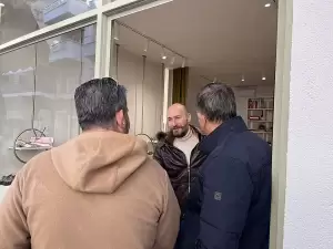 Περιοδεία του υπ. Προέδρου Κώστα Πίτσια στην κεντρική αγορά της Κατερίνης Περιοδεία του υπ. Προέδρου Κώστα Πίτσια στην κεντρική αγορά της Κατερίνης