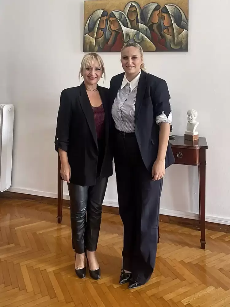 Συνάντηση εργασίας της Αντιπεριφερειάρχη Πιερίας με τη συντονίστρια του Πρωθυπουργικού Γραφείου Βορείου Ελλάδος κα Έλενα Σώκου Συνάντηση εργασίας της Αντιπεριφερειάρχη Πιερίας με τη συντονίστρια του Πρωθυπουργικού Γραφείου Βορείου Ελλάδος κα Έλενα Σώκου