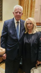 Η Υφυπουργός Ανάπτυξης στην τελετή αναγόρευσης του Παναγιώτη Πικραμμένου σε επίτιμο διδάκτορα της Νομικής Σχολής Αθηνών