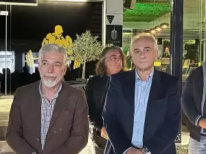 Ο υπ. Πρόεδρος του Επιμελητηρίου Κώστας Πίτσιας στα εγκαίνια της νέας στέγης του Συλλόγου Επαγγελματιών Β. Πιερίας και Εθελοντών Δήμου Πύδνας Κολινδρού Ο υπ. Πρόεδρος του Επιμελητηρίου Κώστας Πίτσιας στα εγκαίνια της νέας στέγης του Συλλόγου Επαγγελματιών Β. Πιερίας και Εθελοντών Δήμου Πύδνας Κολινδρού