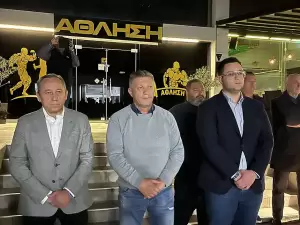 Ο υπ. Πρόεδρος του Επιμελητηρίου Κώστας Πίτσιας στα εγκαίνια της νέας στέγης του Συλλόγου Επαγγελματιών Β. Πιερίας και Εθελοντών Δήμου Πύδνας Κολινδρού Ο υπ. Πρόεδρος του Επιμελητηρίου Κώστας Πίτσιας στα εγκαίνια της νέας στέγης του Συλλόγου Επαγγελματιών Β. Πιερίας και Εθελοντών Δήμου Πύδνας Κολινδρού