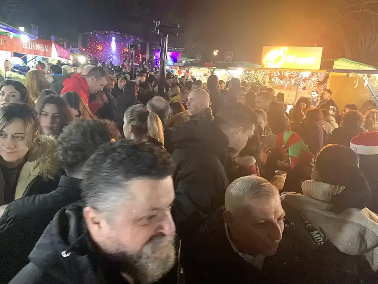 0 02 05 3434d4d89c04cfbe0f82950b8aca7425940f3f426852d5076ea0ff0ae901bcfe 41c4a539b0e9833 1240 930