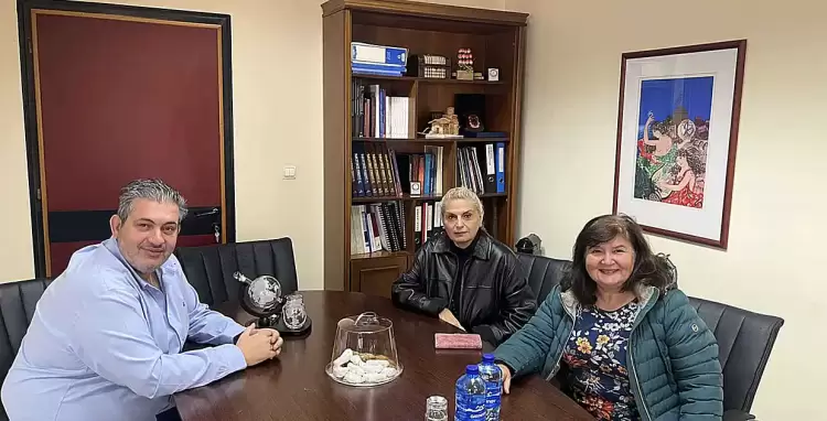O Πρόεδρος του Επιμελητηρίου Πιερίας Κωνσταντίνος Πίτσιας με την Διευθύντρια Πρωτοβάθμιας Εκπαίδευσης