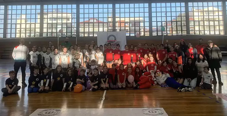 Ο Αίολος Κατερίνης συγκέντρωσε τρόφιμα μακράς διαρκείας για την υποστήριξη του προγράμματος απόρων και αστέγων «Αγκαλιά»