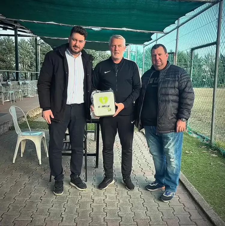 Η Ακαδημία Γιώτσα ευχαριστεί τον Δήμο Δίου Ολύμπου για την τοποθέτηση απινιδωτή