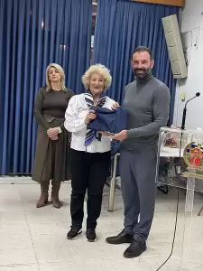 Δήμος Κατερίνης – ΚΑΠΗ: Μελωδική Χριστουγεννιάτικη Συνάντηση Χορωδιών