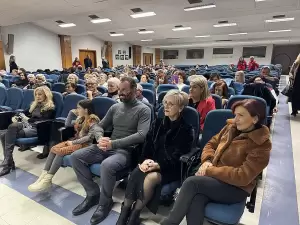 Δήμος Κατερίνης – ΚΑΠΗ: Μελωδική Χριστουγεννιάτικη Συνάντηση Χορωδιών