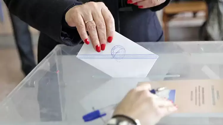 Δημοσκόπηση Opinion Poll: Πρωτιά για τη ΝΔ με διψήφια διαφορά από το ΠΑΣΟΚ Δημοσκόπηση Opinion Poll: Πρωτιά για τη ΝΔ με διψήφια διαφορά από το ΠΑΣΟΚ