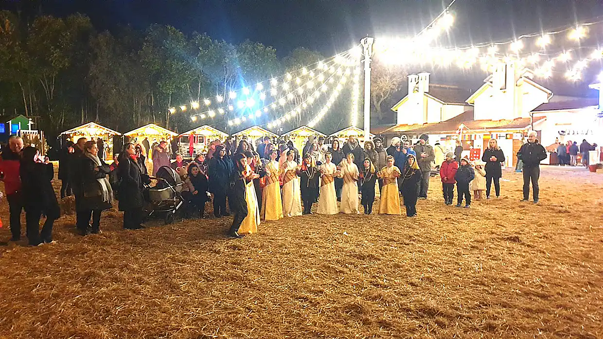 Η Ένωση Ποντίων Πιερίας στο “Χριστουγεννιάτικο Χωριό του Κόσμου» της Εθελοντικής Ομάδας Δράσης Ν. Πιερίας