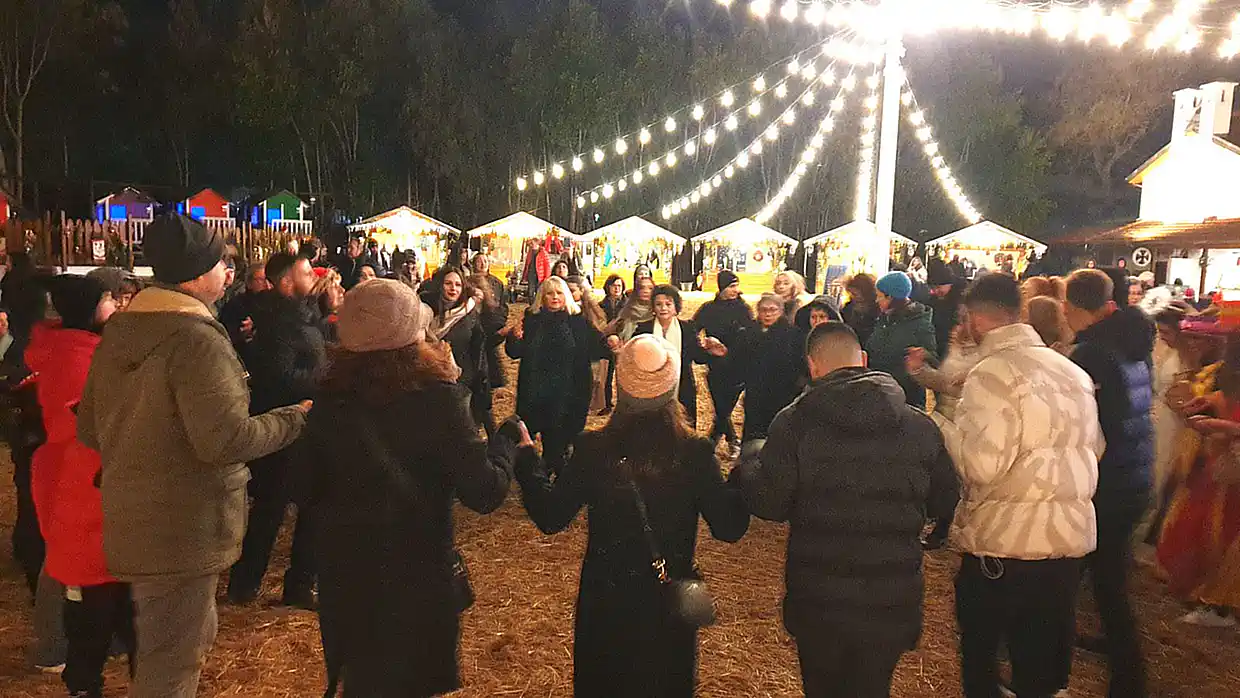 Η Ένωση Ποντίων Πιερίας στο “Χριστουγεννιάτικο Χωριό του Κόσμου» της Εθελοντικής Ομάδας Δράσης Ν. Πιερίας