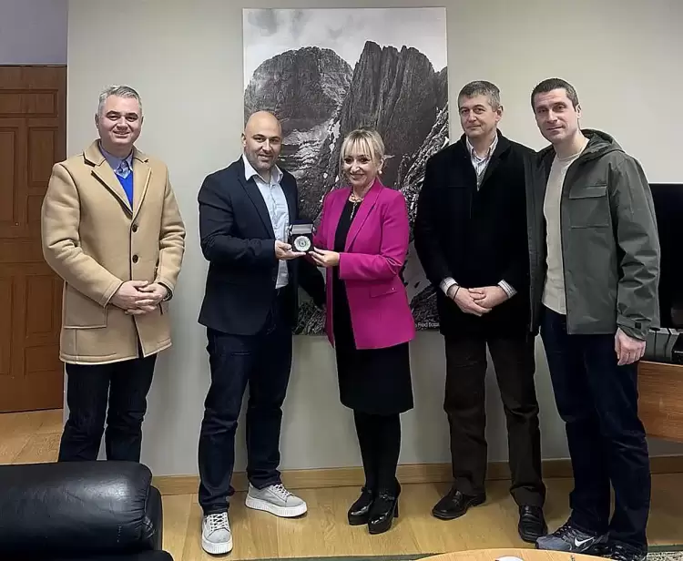 Επίσκεψη του νέου ΔΣ της Ένωσης Στρατιωτικών στην Αντιπεριφερειάρχη Πιερίας