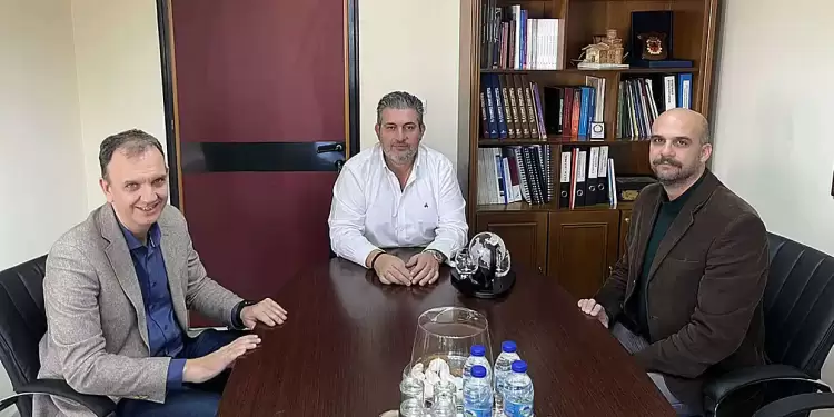 Επίσκεψη του Προέδρου του Τμήματος Διοίκησης Εφοδιαστικής Αλυσίδας του ΔΙΠΑΕ στον Πρόεδρο του Επιμελητηρίου Πιερίας