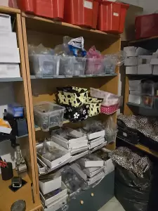 Έστελναν προϊόντα «μαϊμού» μέε το ταχυδρομείο στο εξωτερικό