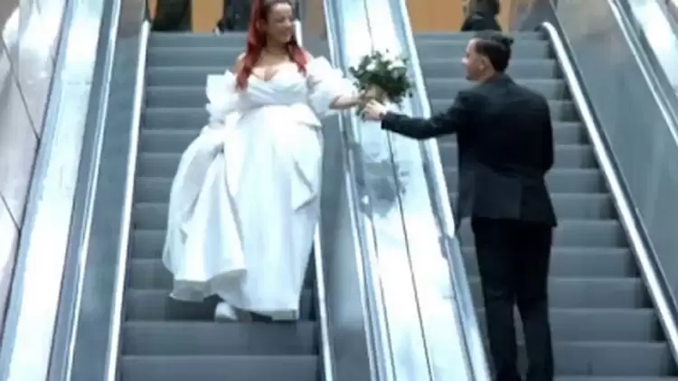 Γαμήλιο ταξίδι στο Μετρό