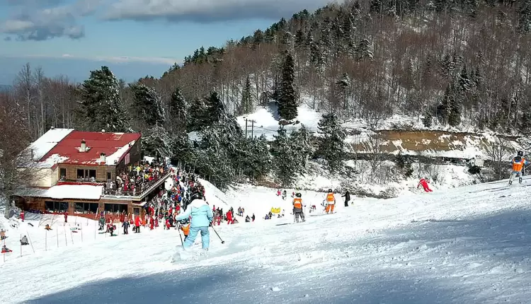 Γεμάτα χιόνι τα χιονοδρομικά κέντρα – Ποια λειτουργούν