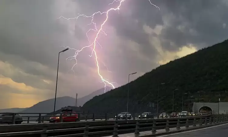 Κακοκαιρία Bora: Ποιες περιοχές είναι σήμερα στο «κόκκινο»