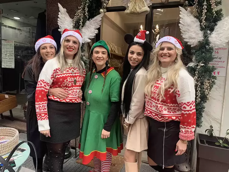 Κατερίνη: Έστησε το δικό της χριστουγεννιάτικο Πάρτι η οδός Ξηρομερίτου