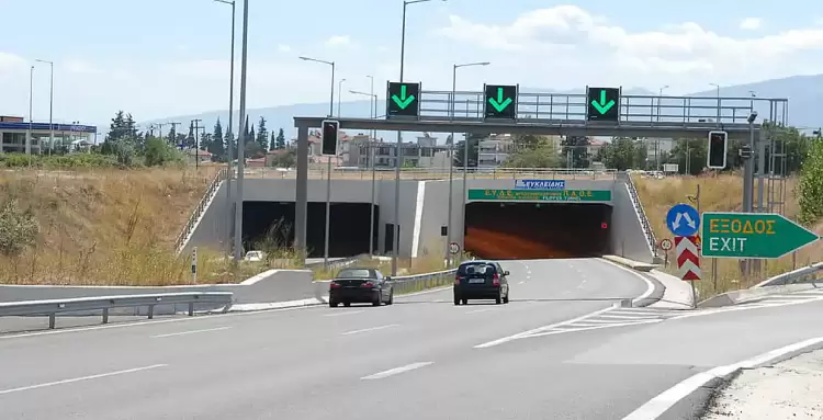 Κατερίνη: Κυκλοφοριακές ρυθμίσεις - Συνεχίζονται οι εργασίες στην σήραγγα Τ4 Κατερίνη: Κυκλοφοριακές ρυθμίσεις – Συνεχίζονται οι εργασίες στην σήραγγα Τ4