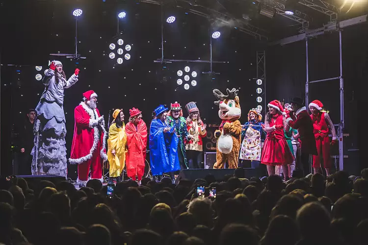 Κατερίνη – Πάρκο των Χρωμάτων: Εντυπωσιακή έναρξη με χιλιάδες επισκέπτες!