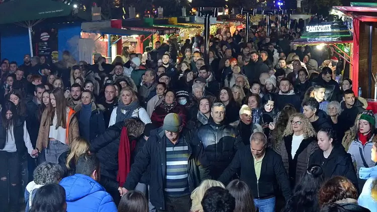 Κατερίνη - Πάρκο των Χρωμάτων: Ξεσήκωσαν το κοινό οι αδερφοί Ραφαηλίδη και Καπίδη Κατερίνη – Πάρκο των Χρωμάτων: Ξεσήκωσαν το κοινό οι αδερφοί Ραφαηλίδη