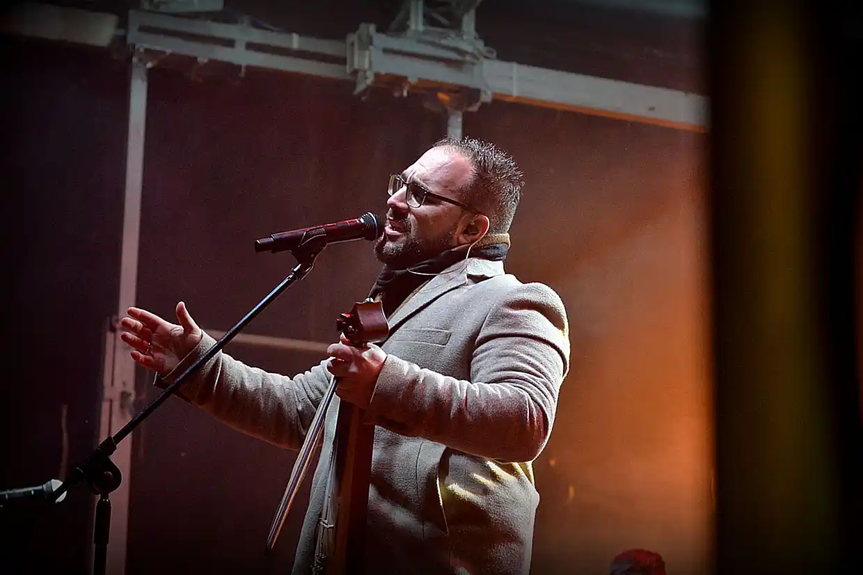 Κατερίνη - Πάρκο των Χρωμάτων: Ξεσήκωσαν το κοινό οι αδερφοί Ραφαηλίδη και Καπίδη Κατερίνη – Πάρκο των Χρωμάτων: Ξεσήκωσαν το κοινό οι αδερφοί Ραφαηλίδη