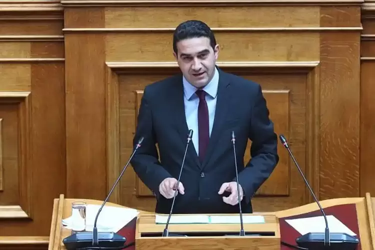 Κατρίνης: Το ΠΑΣΟΚ υπερψηφίζει τις αμυντικές δαπάνες, αλλά δεν δίνει λευκή επιταγή Κατρίνης: Το ΠΑΣΟΚ υπερψηφίζει τις αμυντικές δαπάνες, αλλά δεν δίνει λευκή επιταγή