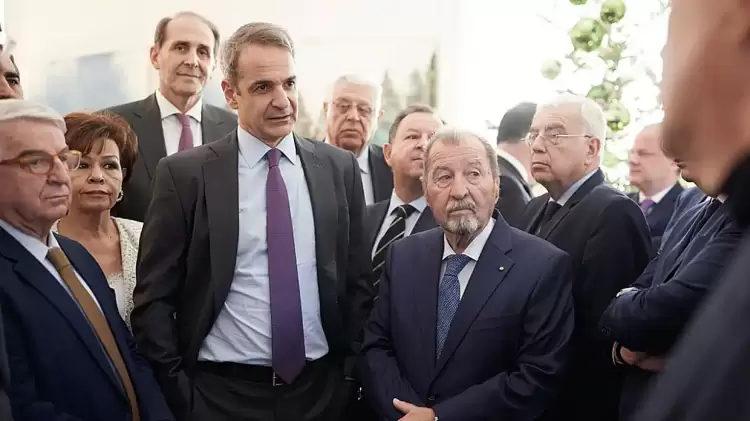 Ο Μητσοτάκης αποφασίζει για Πρόεδρο της Δημοκρατίας στα Λευκά Όρη με τη στήριξη της ΚΟ της ΝΔ