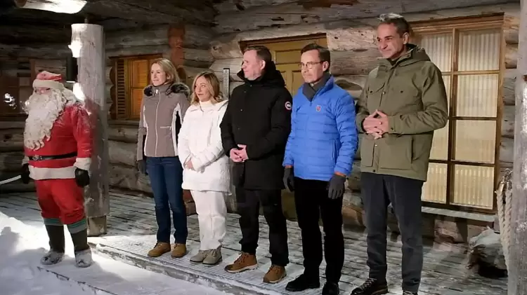 Μητσοτάκης από Φινλανδία: Η Ουκρανία θα αποφασίσει πότε θα ξεκινήσει συνομιλίες με τη Ρωσία Μητσοτάκης από Φινλανδία: Η Ουκρανία θα αποφασίσει πότε θα ξεκινήσει συνομιλίες με τη Ρωσία