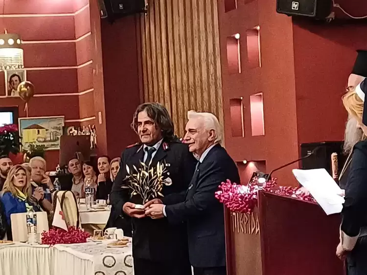 Μουσική φιλολογική εκδήλωση από τον Ερυθρό Σταυρό Κατερίνης Μουσική φιλολογική εκδήλωση από τον Ερυθρό Σταυρό Κατερίνης