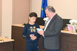 Οι μαθητές του 12ου Δημοτικού Σχολείου Κατερίνης συζητούν με τον Δήμαρχο της πόλης