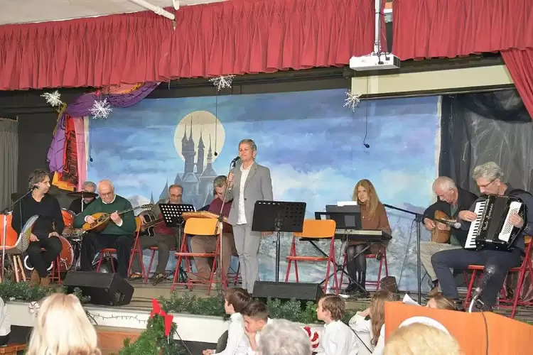 Οι Μελωδοί της Παράδοσης στο 2ο Δημοτικό Σχολείο Κατερίνης