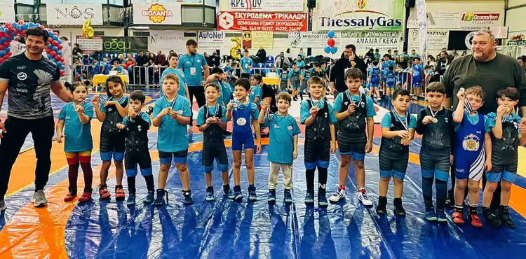 Ολύμπιοι Κατερίνης: Με 25 μετάλλια επέστρεψαν οι μικροί "γίγαντες" παλαιστές Ολύμπιοι Κατερίνης: Με 25 μετάλλια επέστρεψαν οι μικροί “γίγαντες” παλαιστές