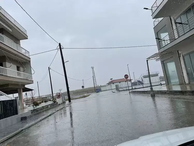 Παραλία Κατερίνης: Απλές πρακτικές προς αποφυγή κινδύνου προτείνει αναγνώστης μας για την βαλλόμενη ακτή