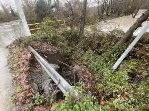 Πιερία: Έκλεισε η Γέφυρα προς την Κοινότητα Λόφου (μετά τη διασταύρωση με την Εθνική Οδό Κατερίνης – Ελασσόνας)