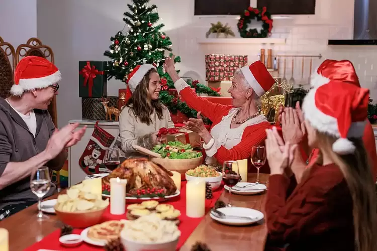 Πόσο θα στοιχίσει φέτος το χριστουγεννιάτικο τραπέζι Πόσο θα στοιχίσει φέτος το χριστουγεννιάτικο τραπέζι